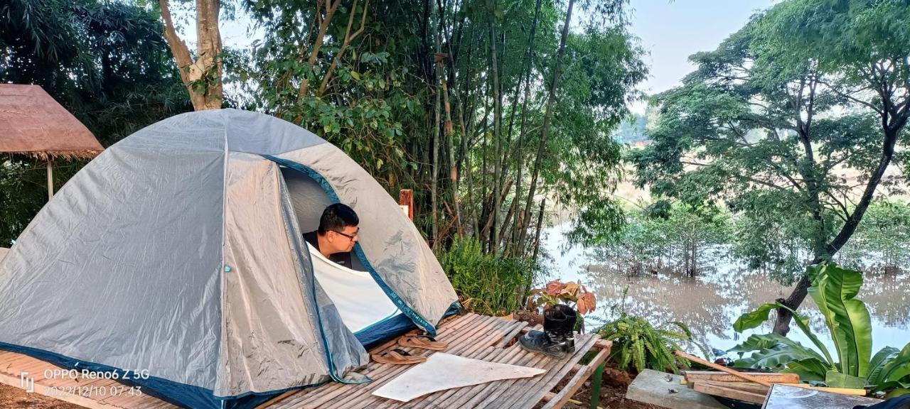 เฮือนน้ำน่าน House By The River Nan Uttaradit Exteriör bild